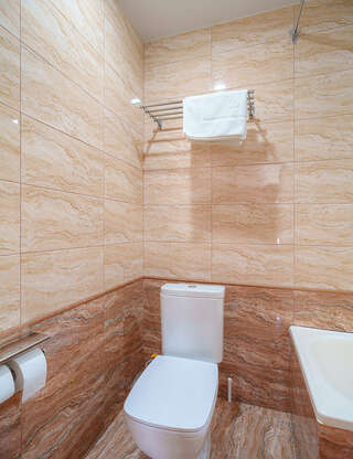 Гостиница Лорд Махачкала Люкс с балконом-10