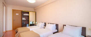 Гостиница Лорд Махачкала Люкс с балконом-7