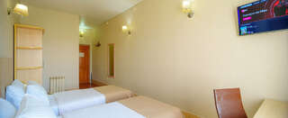 Гостиница Лорд Махачкала Семейный стандарт с кроватью King-size или двумя односпальными кроватями-5