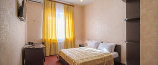 Гостиница Лорд Махачкала Стандарт с кроватью Queen-size-1