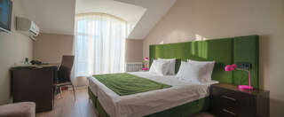 Гостиница Лорд Махачкала Реновированный Стандарт с балконом, с кроватью King-size или двумя односпальными кроватями-2