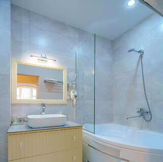 Гостиница Лорд Махачкала Супериор с двумя односпальными кроватями-6